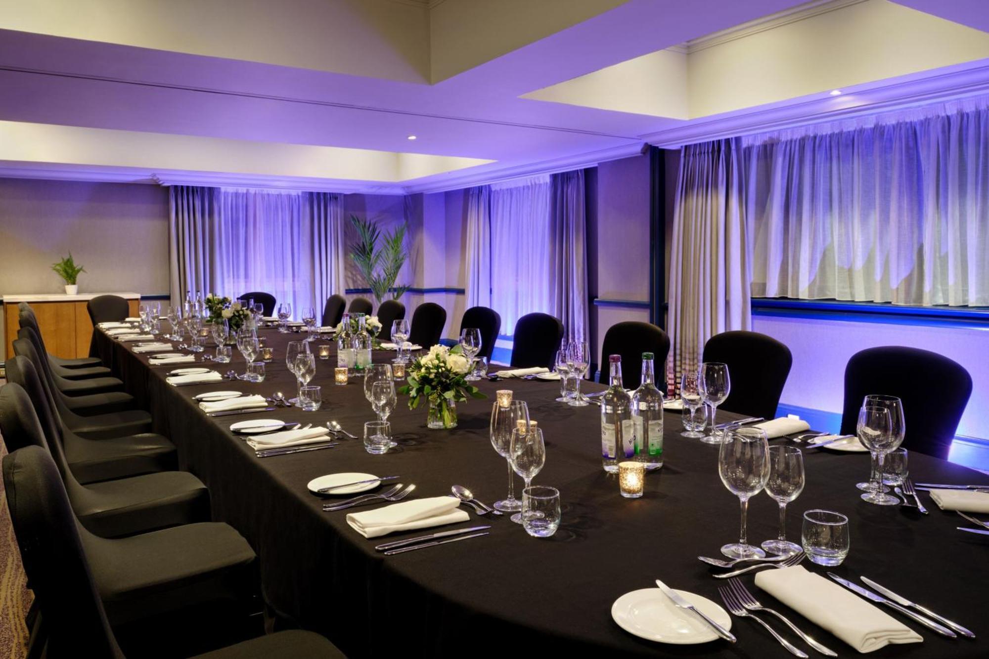 Edinburgh Marriott Hotel Holyrood Edimburgo Exterior foto